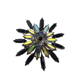 Vintage Unsigned Unique Construction Layered Rhinestone Flower Brooch (A3509)